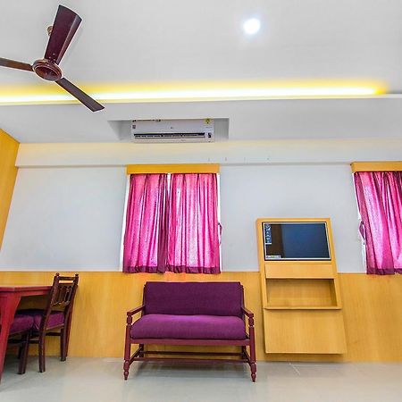 Fabexpress Picnic Plaza Mylapore Chennai Exterior foto